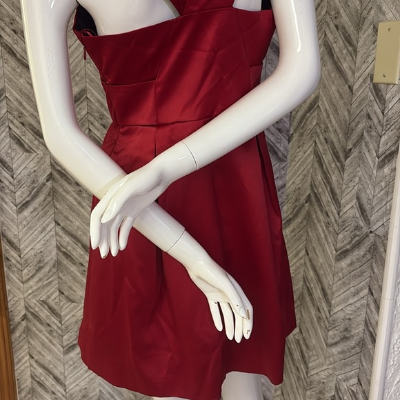 Womens Black Collection red “satin” style dress, knee length medium sleeveless - Picture 9 of 9